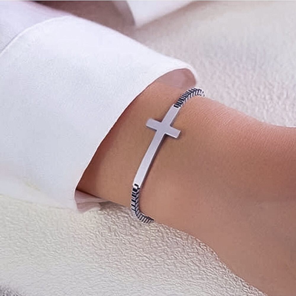 ⚜️[𝟯𝟬%𝗢𝗙𝗙|𝗯𝘂𝗻𝗱𝗹𝗲𝘀 𝟯+]⚜️Gold Cross Stainless Steel Bracelet NEW - Picture 3 of 6